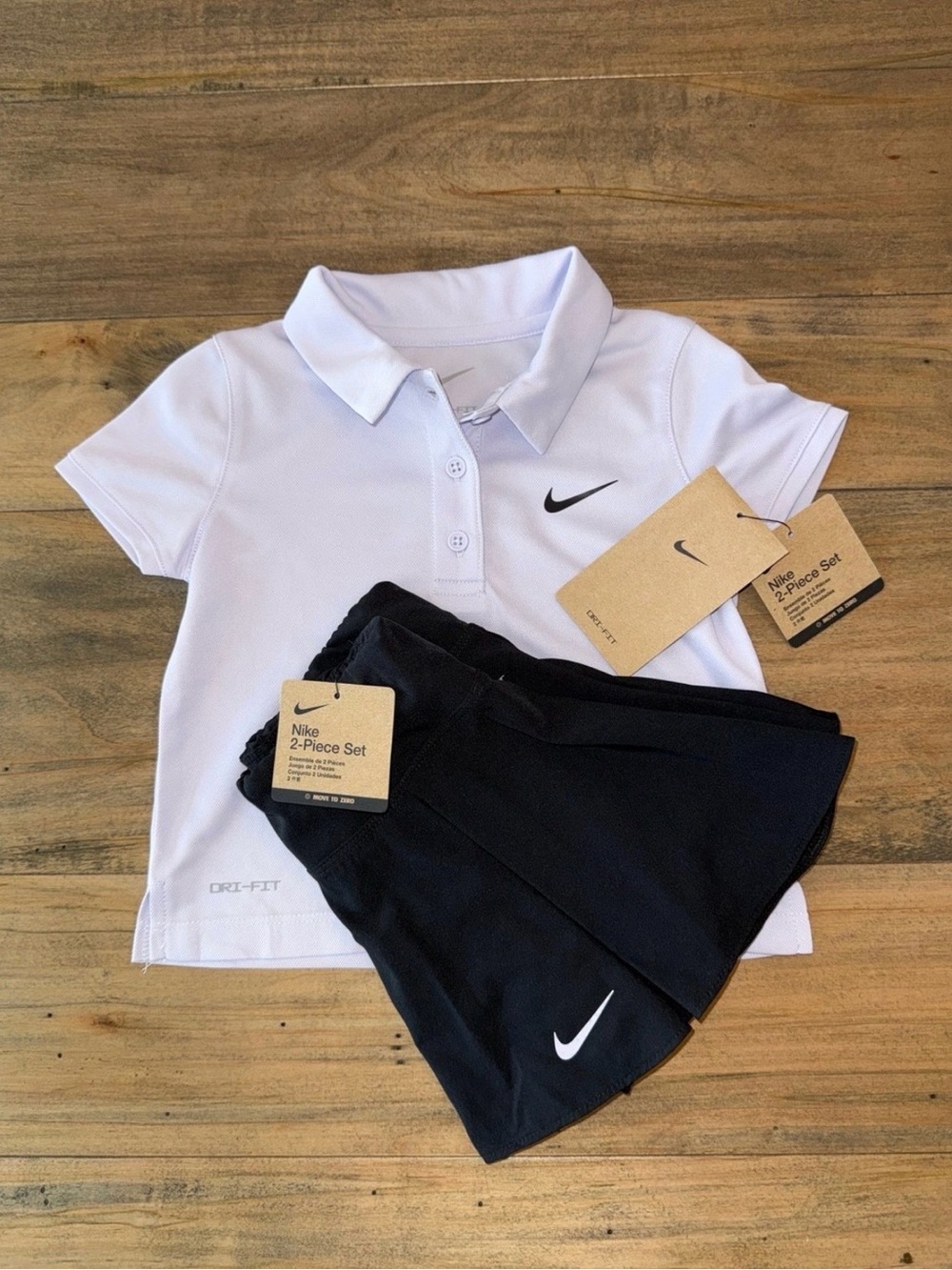 Nike girls shirt and skort size 3t. New